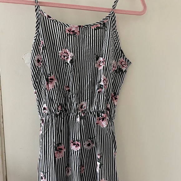 Full length cute jumpsuit - Picture 3 of 4